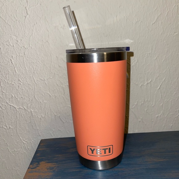 Yeti Other - YETI Rambler 20oz Tumbler with Straw✨